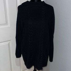 Knitted long sleeve long sweater